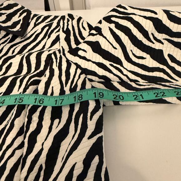 TanJay Zebra Print Collared Full Zip Quilted Jacket Size S Business Office Siren - Picture 9 of 9